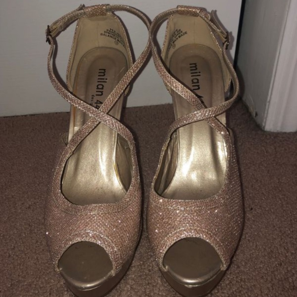 Gold High heels